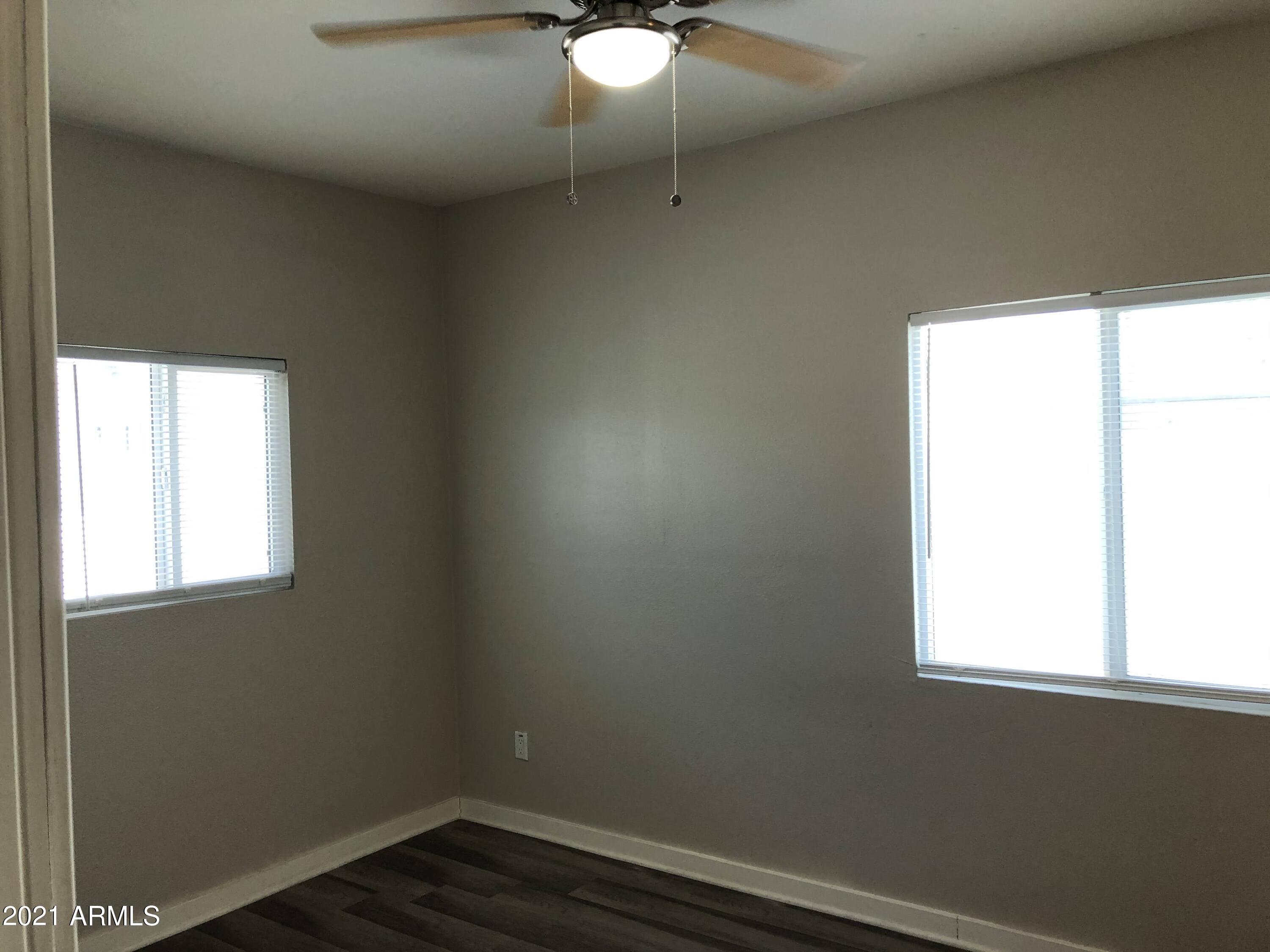 4133 North Longview Avenue, Unit 2 Phoenix, AZ 85014 - Photo 10 of 20 IMG_9254