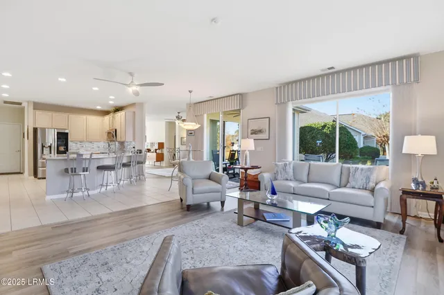 $649,000 | 20 Fenwick Drive, Bluffton, SC 29909