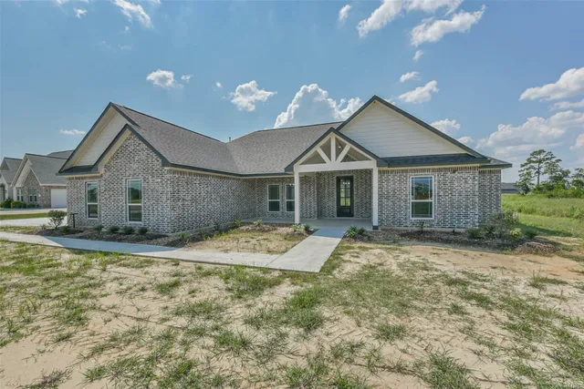 $611,900 | 6427 Tomahawk Drive, Baytown, TX 77523