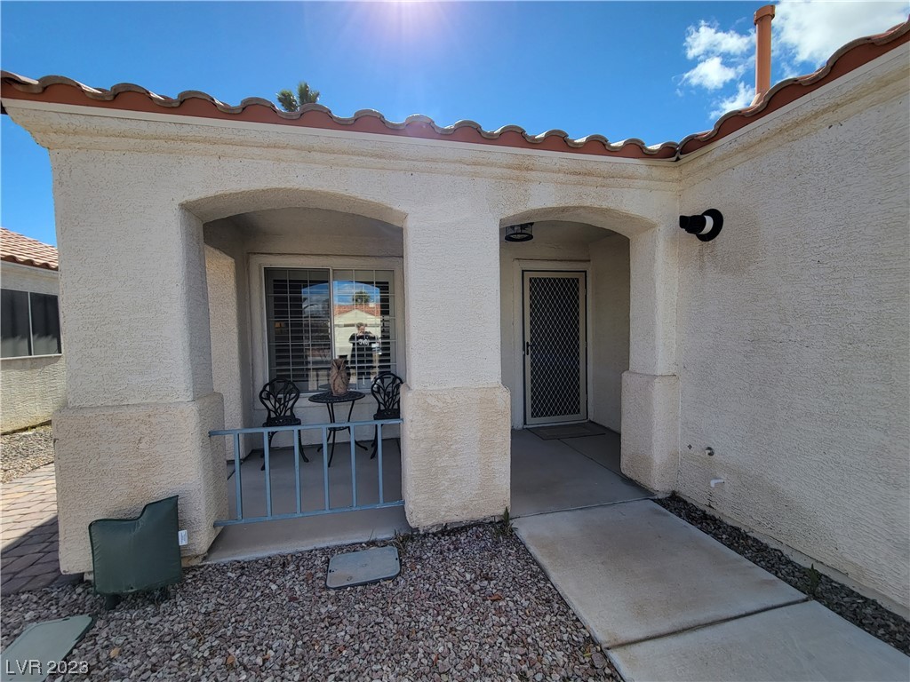 975 Country Back Road Las Vegas, NV 89123 - Photo 3 of 35