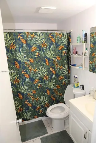 $1,150 | 815 Southwest 10th Terrace, Unit 4V, Hallandale Beach, FL 33009