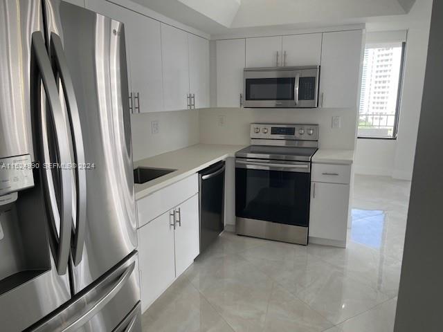 520 Brickell Key Drive, Unit A1100 Miami, FL 33131 - Photo 11 of 13
