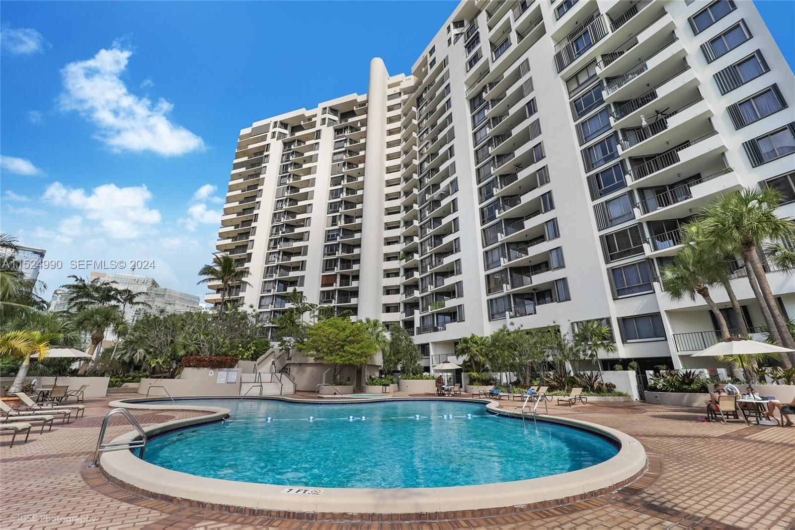 520 Brickell Key Drive, Unit A1100 Miami, FL 33131 - Photo 3 of 13