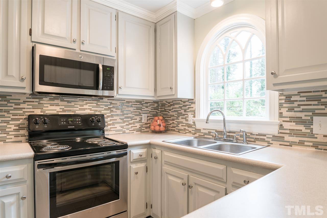 207 Winterberry Ridge Drive Durham, NC 27713 - Photo 10 of 25 Gallery Image 10