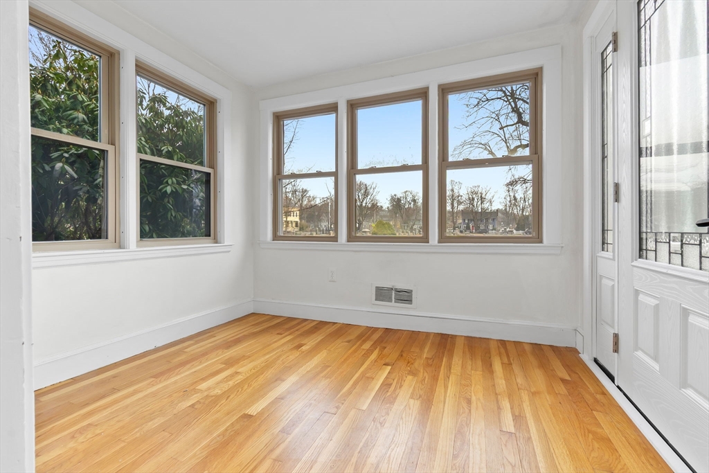 3 Rosedale Avenue Manchester, MA 01944 - Photo 17 of 39