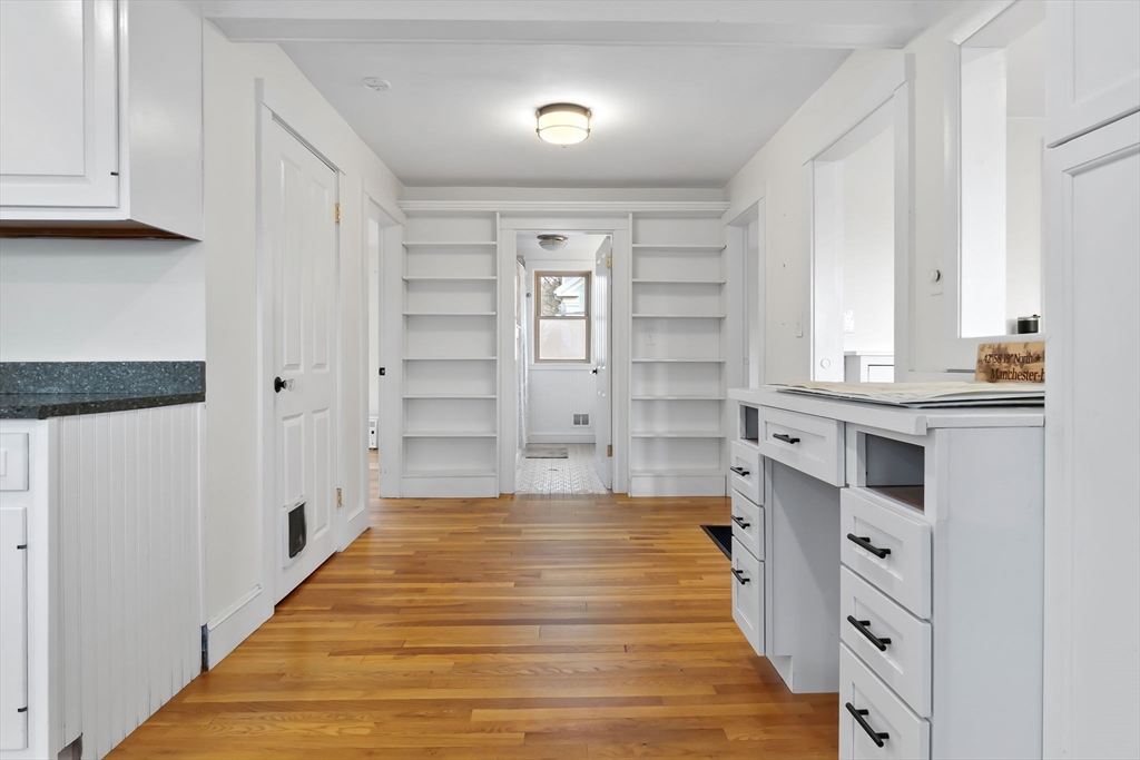 3 Rosedale Avenue Manchester, MA 01944 - Photo 3 of 39