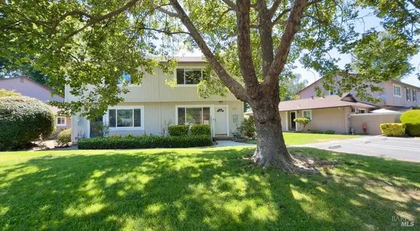 $449,000 | 303 Algiers Court, Santa Rosa, CA 95409