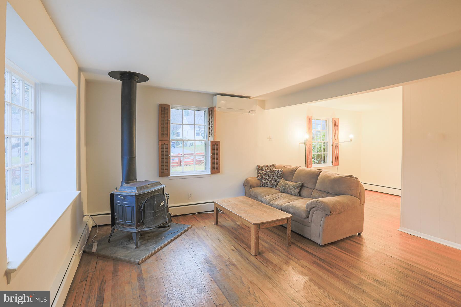 1010 Kingston Road Baltimore, MD 21208 - Photo 11 of 43 Cozy living room with wood stove