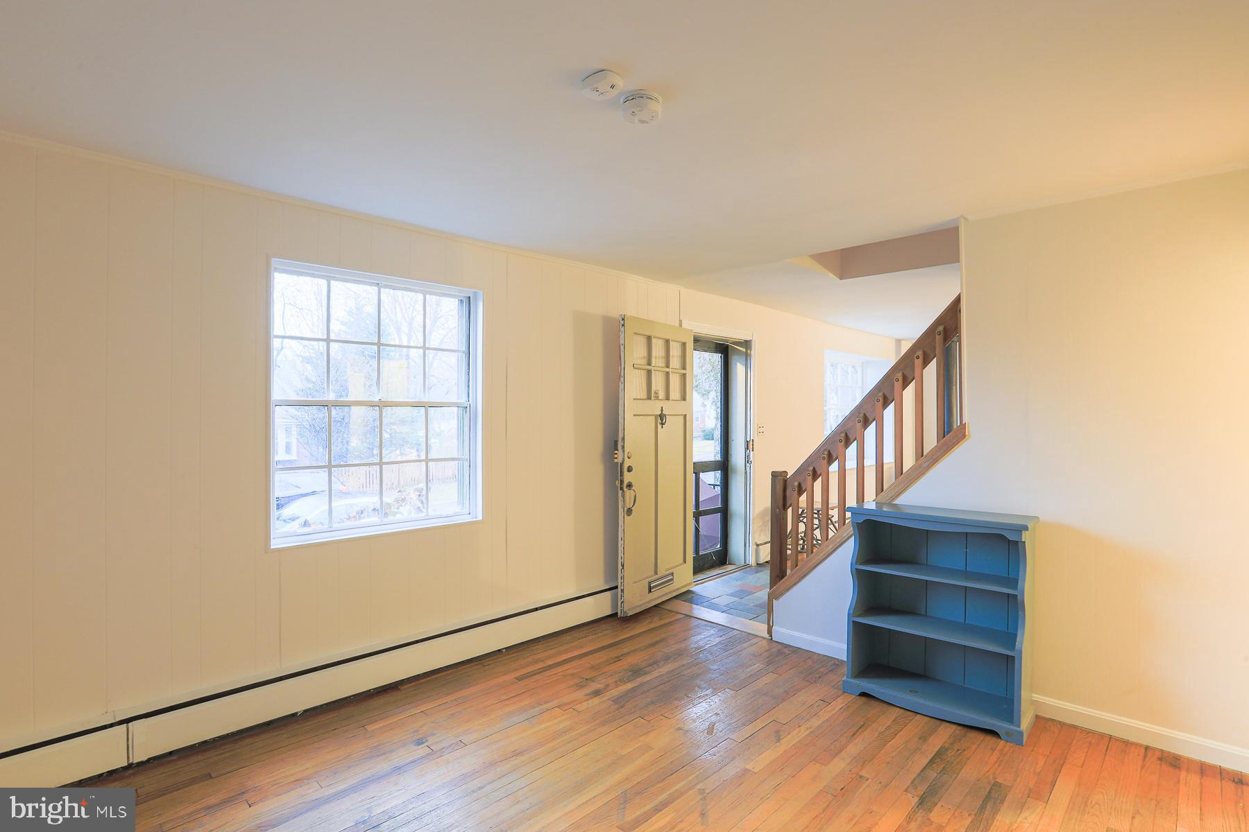 1010 Kingston Road Baltimore, MD 21208 - Photo 15 of 43 First floor office/den