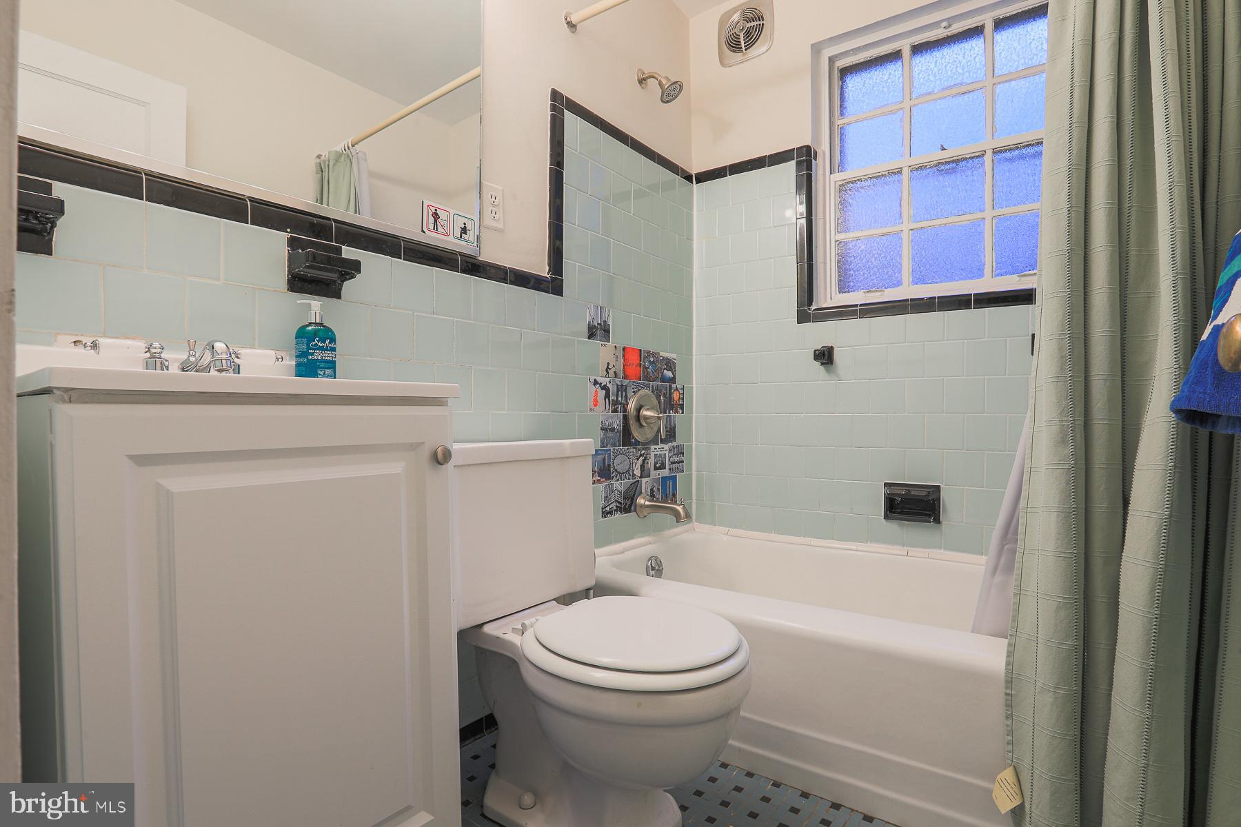 1010 Kingston Road Baltimore, MD 21208 - Photo 20 of 43 First level bathroom