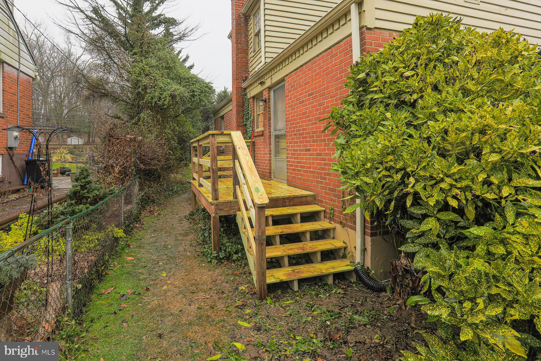 1010 Kingston Road Baltimore, MD 21208 - Photo 37 of 43 Side deck off kitchen