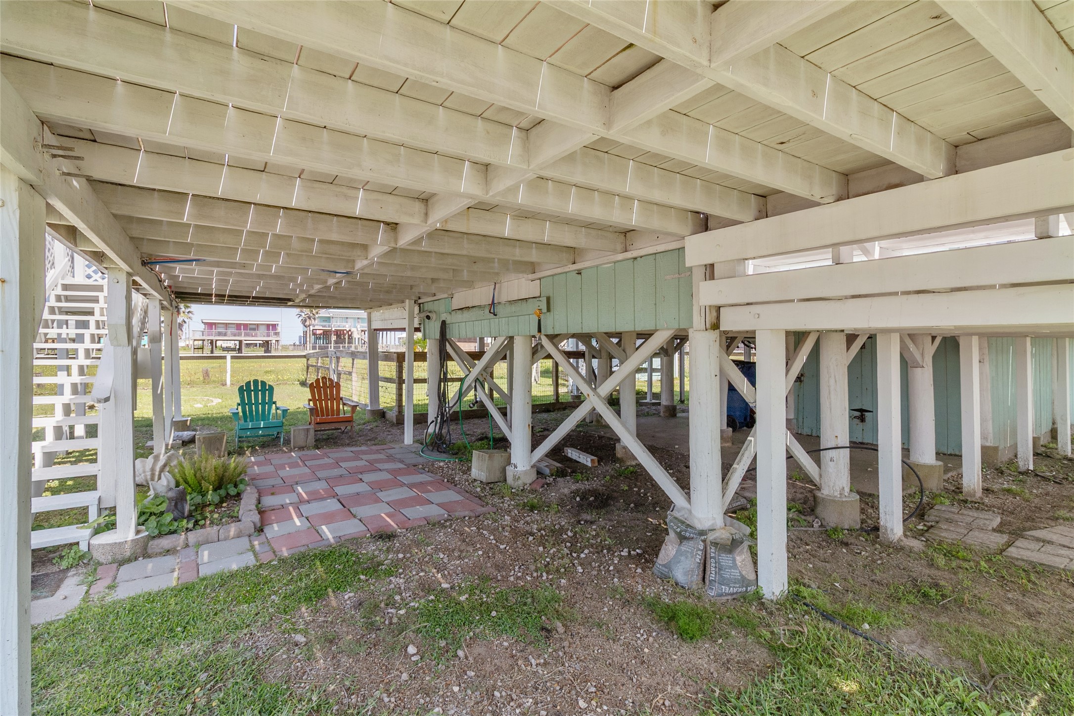 1010 Fort Velasco Drive Surfside Beach, TX 77541 - Photo 19 of 21 a view of a hall yard with table