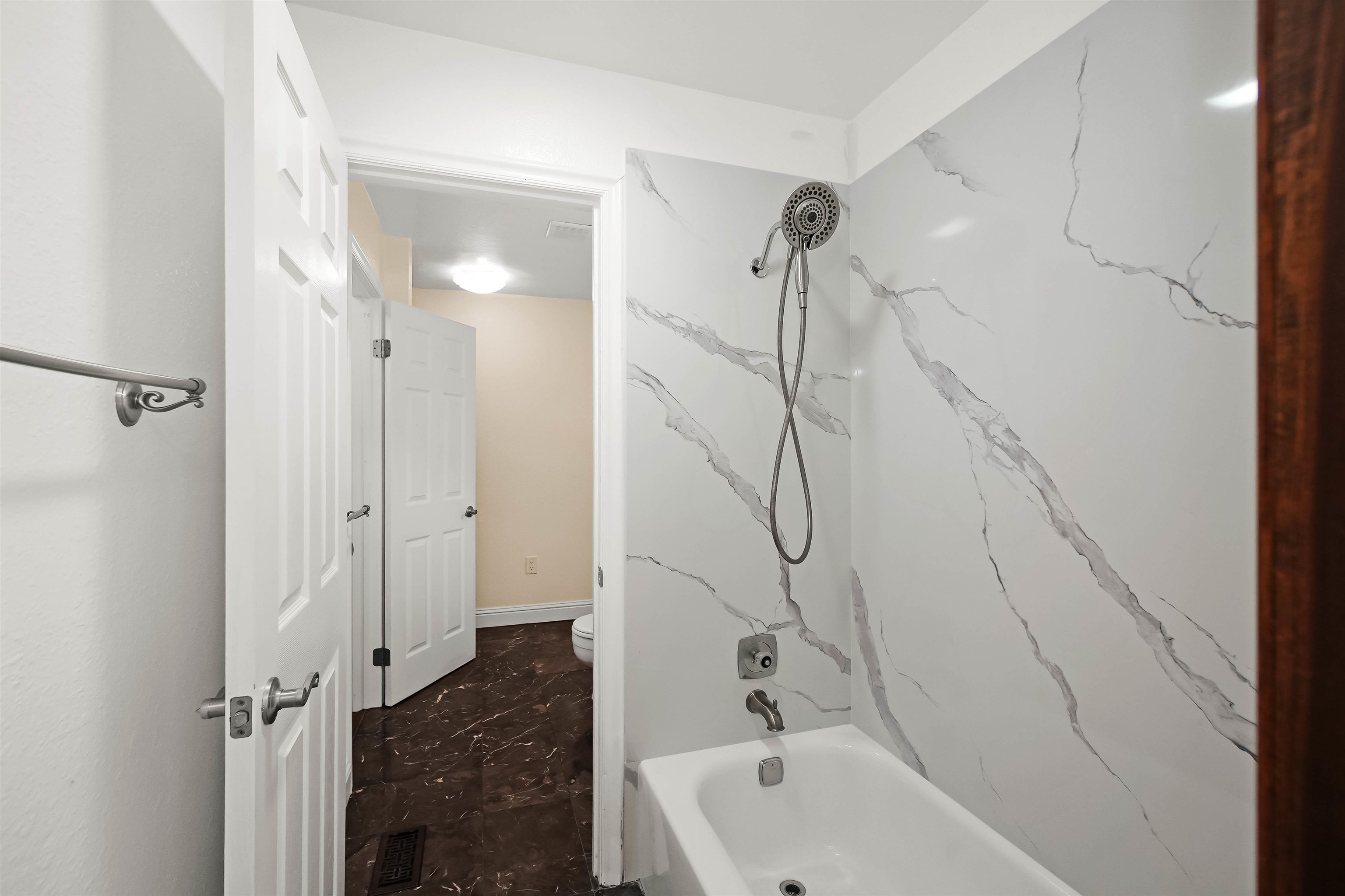 2436 Sebastopol Lane, Unit 2 Hayward, CA 94542 - Photo 21 of 31