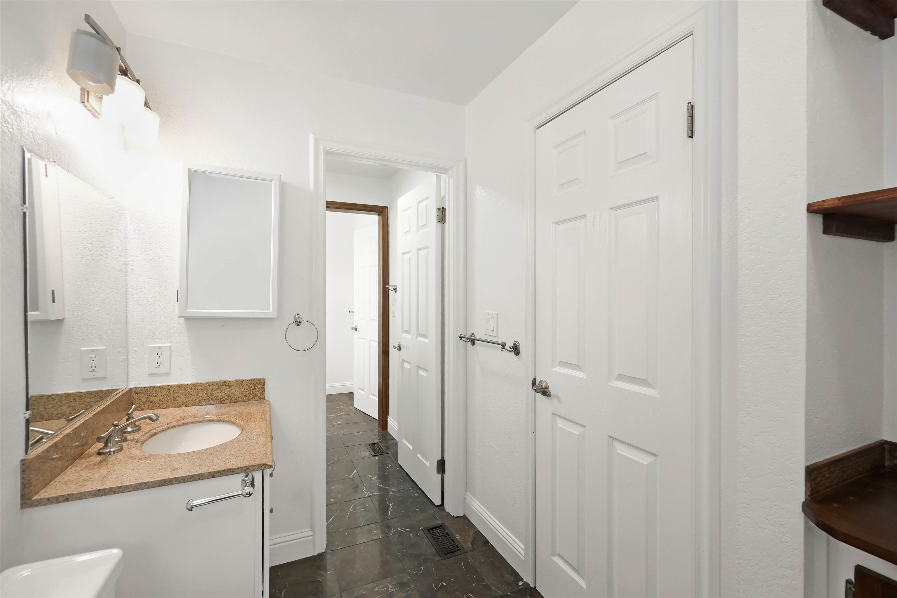 2436 Sebastopol Lane, Unit 2 Hayward, CA 94542 - Photo 23 of 31