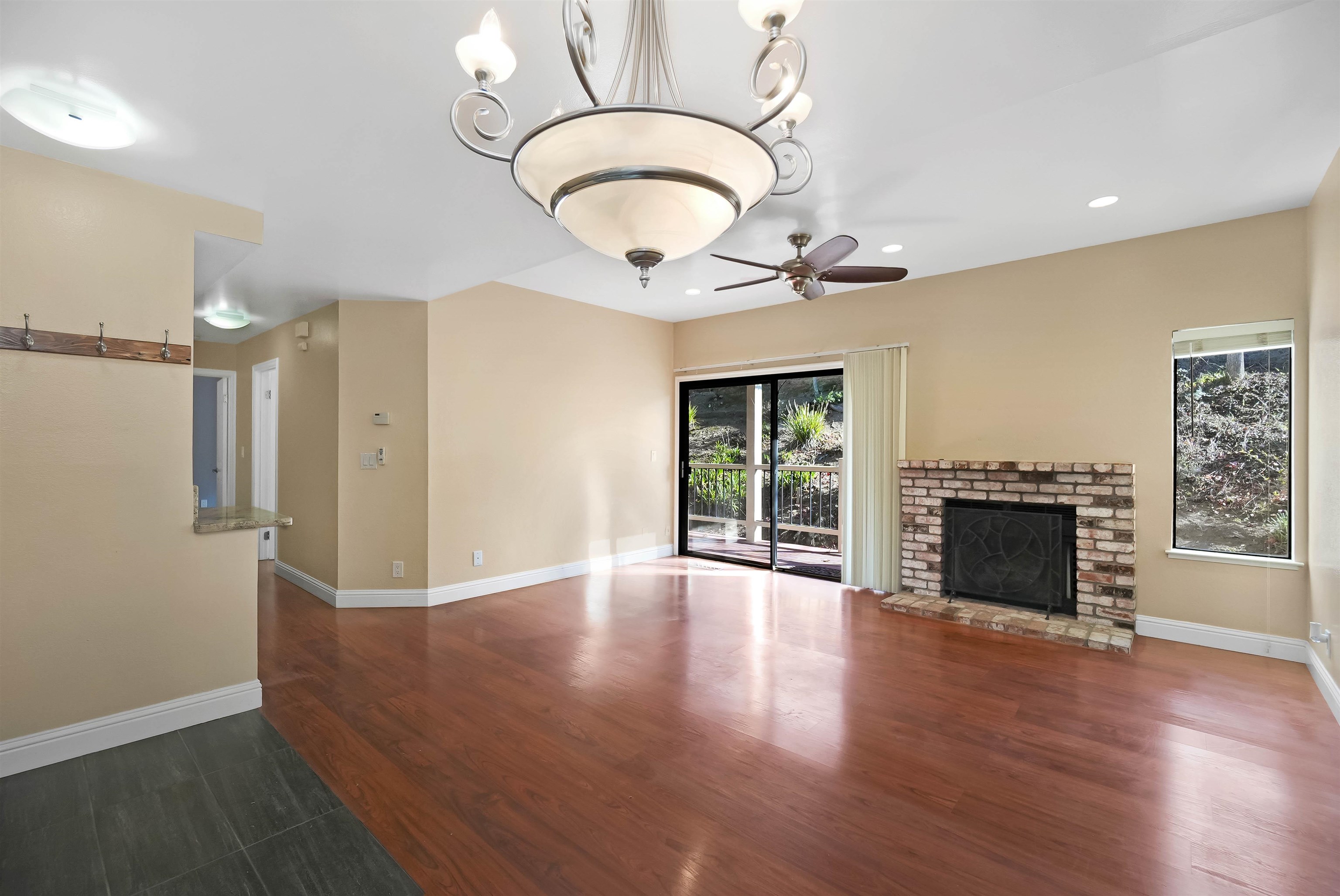 2436 Sebastopol Lane, Unit 2 Hayward, CA 94542 - Photo 7 of 31