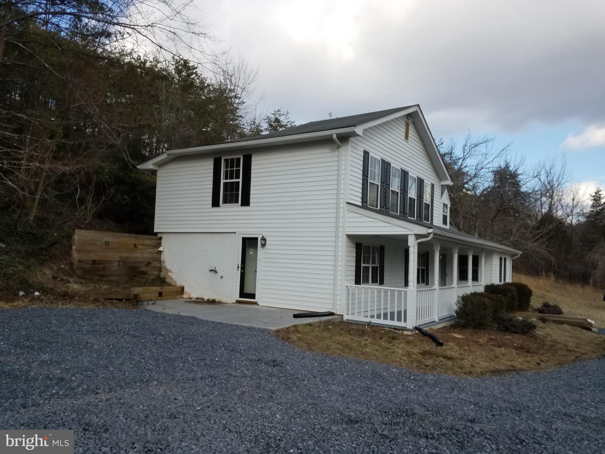 676 Ridgeway Road Front Royal, VA 22630 - Photo 3 of 24 Gallery Image 3