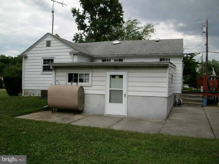 129 Annapolis Road Pennsville, NJ 08070 - Photo 7 of 7 Gallery Image 7