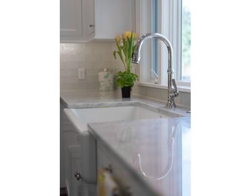 28 Gale Road Swampscott, MA 01907 - Photo 10 of 30 Gallery Image 10