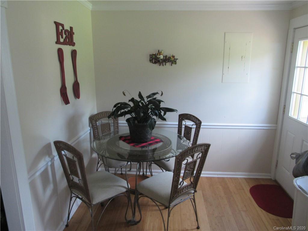 910 Cleveland Avenue Grover, NC 28073 - Photo 4 of 15 Gallery Image 4
