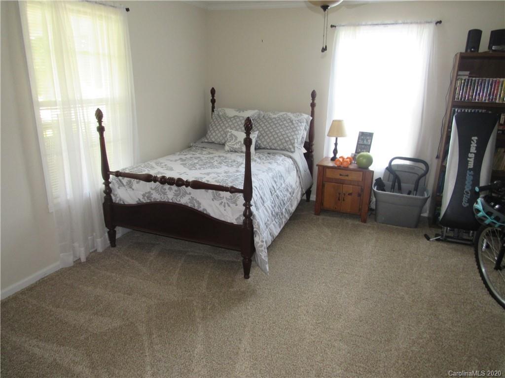 910 Cleveland Avenue Grover, NC 28073 - Photo 8 of 15 Gallery Image 8