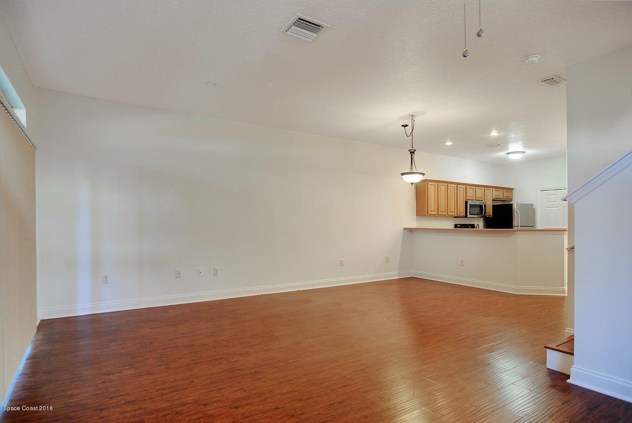 3191 Ricks Way Melbourne Beach, FL 32951 - Photo 5 of 30 Spacious living room