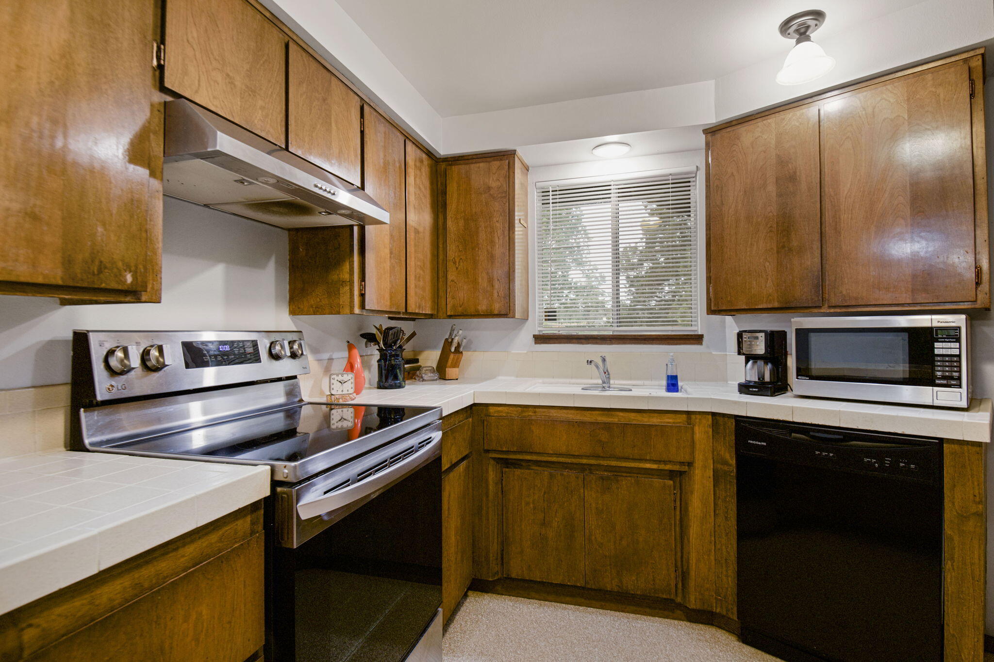 62370 Wallace Road Bend, OR 97701 - Photo 5 of 29 62370 Wallace Rd, Bend