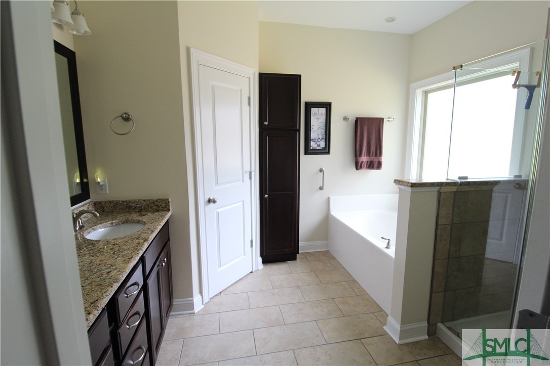 174 Sweetwater Circle Rincon, GA 31326 - Photo 11 of 22 Master bath