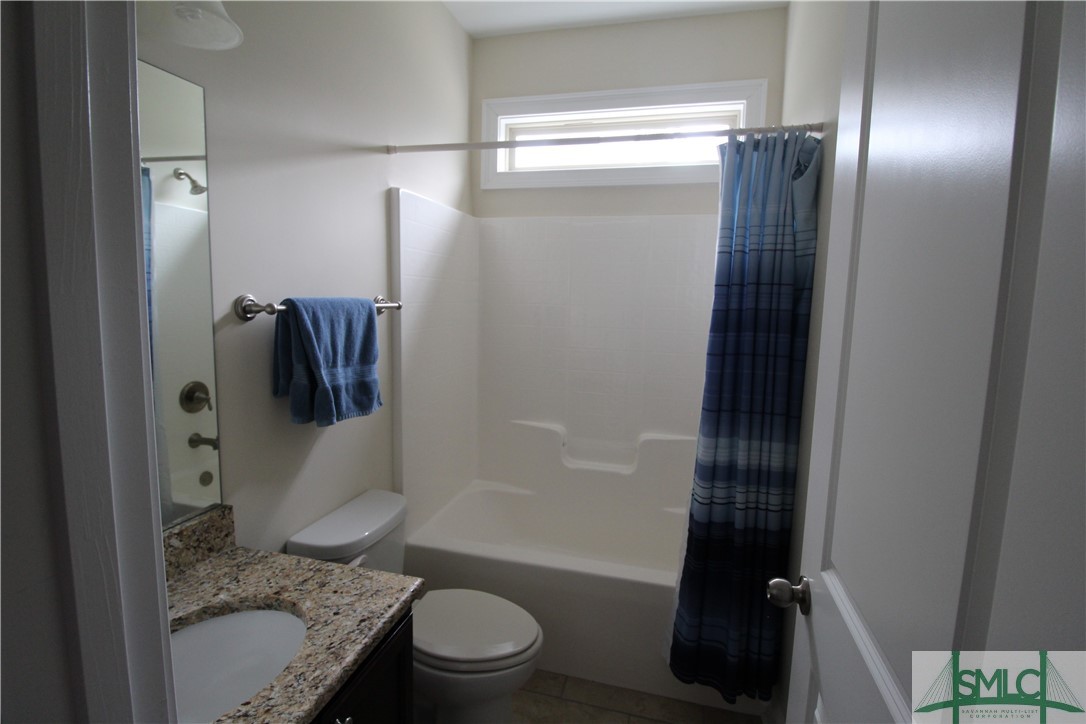 174 Sweetwater Circle Rincon, GA 31326 - Photo 15 of 22 Guest Bathroom
