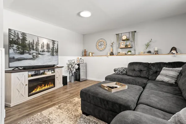$275,000 | 422 5th Avenue North, Mapleton, ND 58059