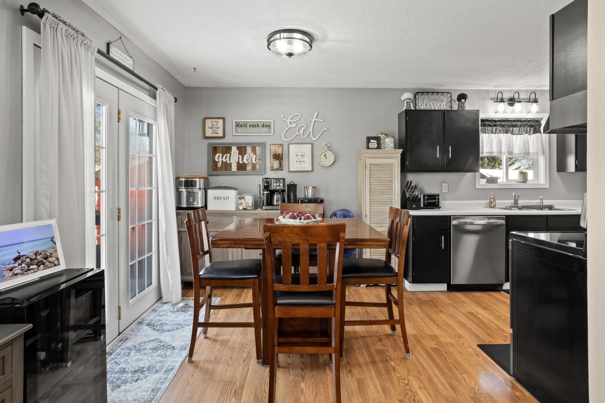 422 5th Avenue North Mapleton, ND 58059 - Photo 6 of 36