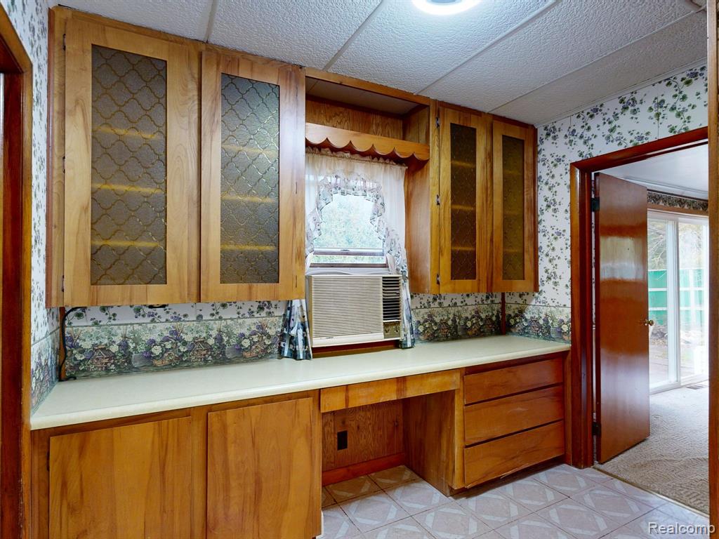 6444 Lucas Road Flint, MI 48506 - Photo 17 of 49