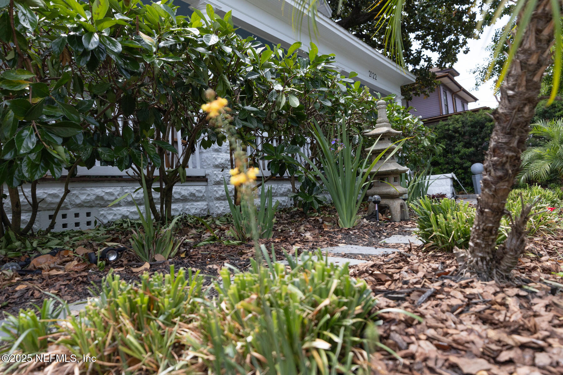 2122 Post Street Jacksonville, FL 32204 - Photo 60 of 69 a backyard of a house with lots of green space