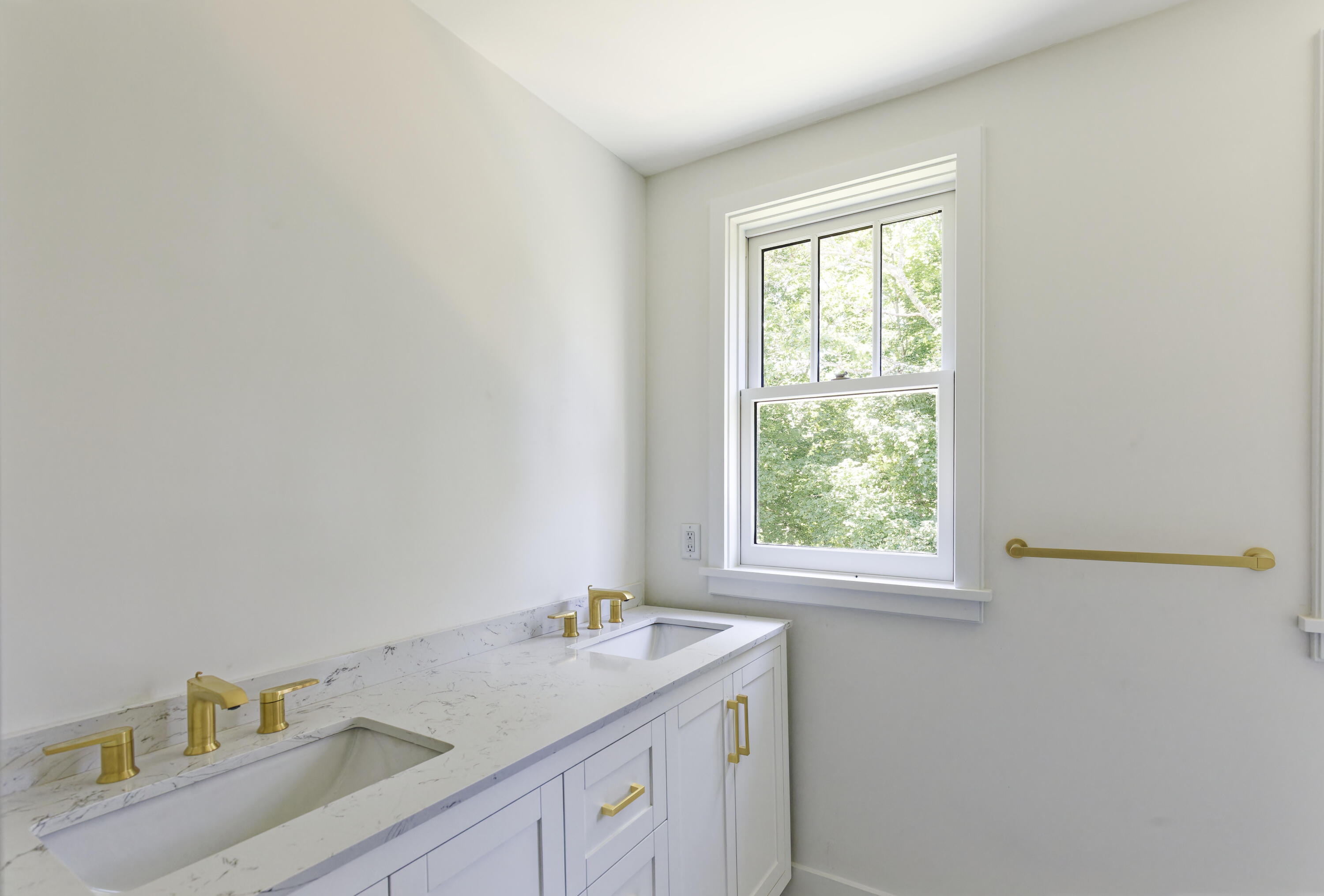 239 Ocean Point Road Boothbay, ME 04544 - Photo 32 of 40 32-239OceanPtRd-AT