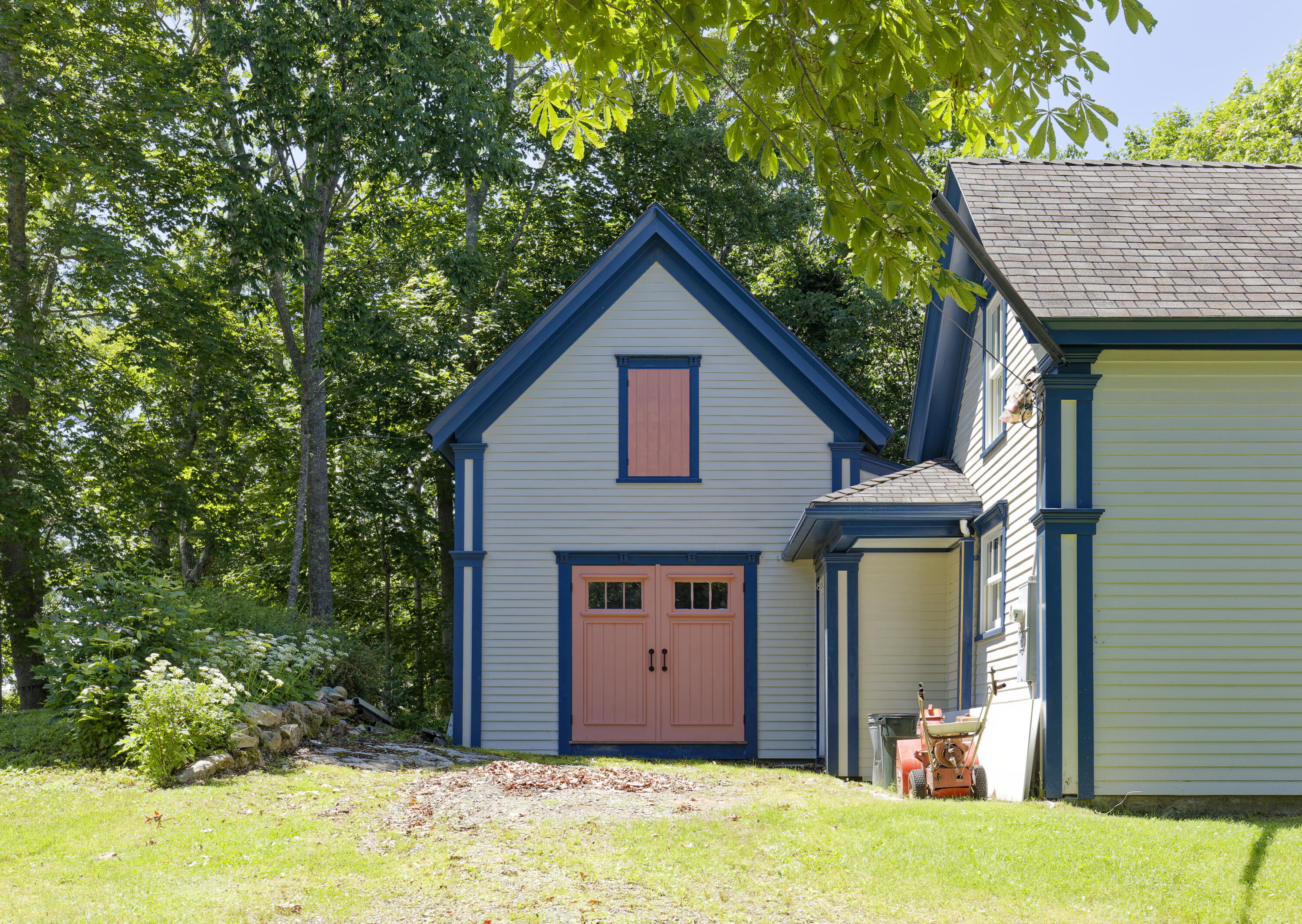 239 Ocean Point Road Boothbay, ME 04544 - Photo 8 of 40 08-239OceanPtRd-AT