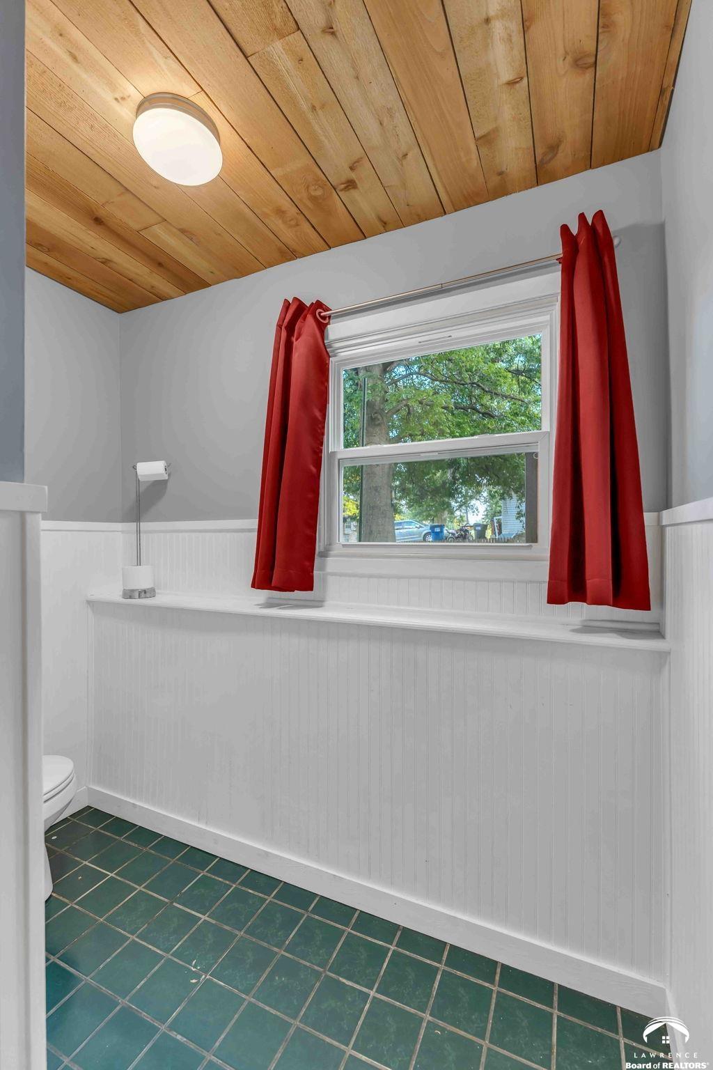 3403 Trail Road Lawrence, KS 66049 - Photo 35 of 51