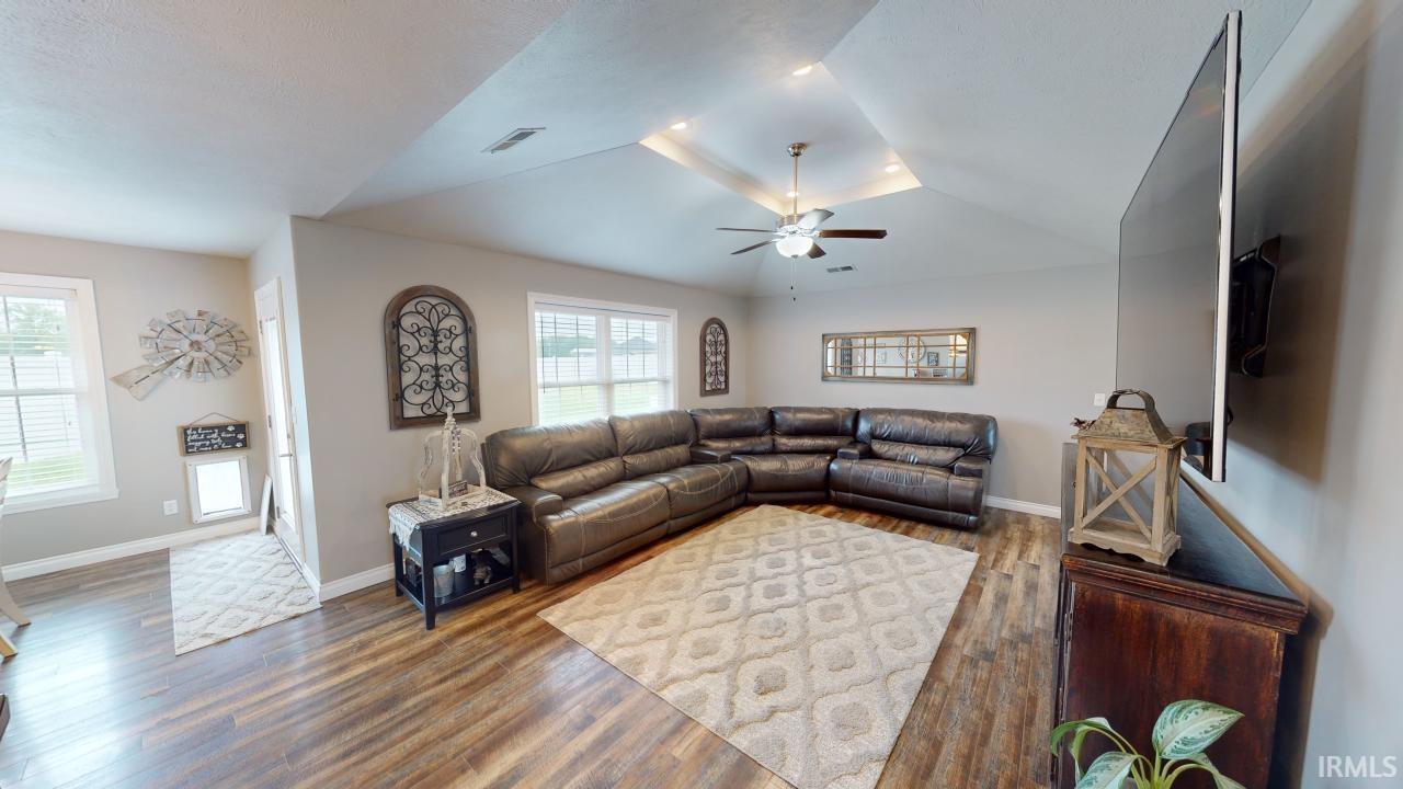 4260 North Portersville Road Jasper, IN 47546 - Photo 4 of 20 Gallery Image 4
