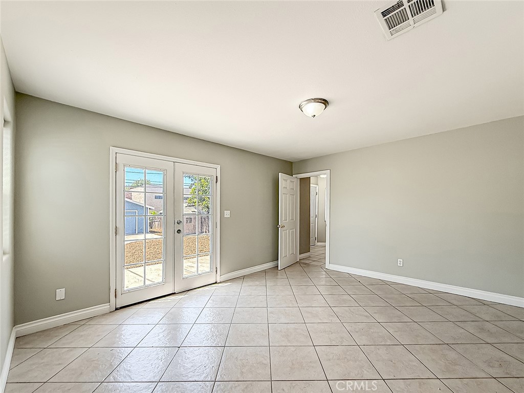 58 Charles Street Moorpark, CA 93021 - Photo 17 of 64 Family Room