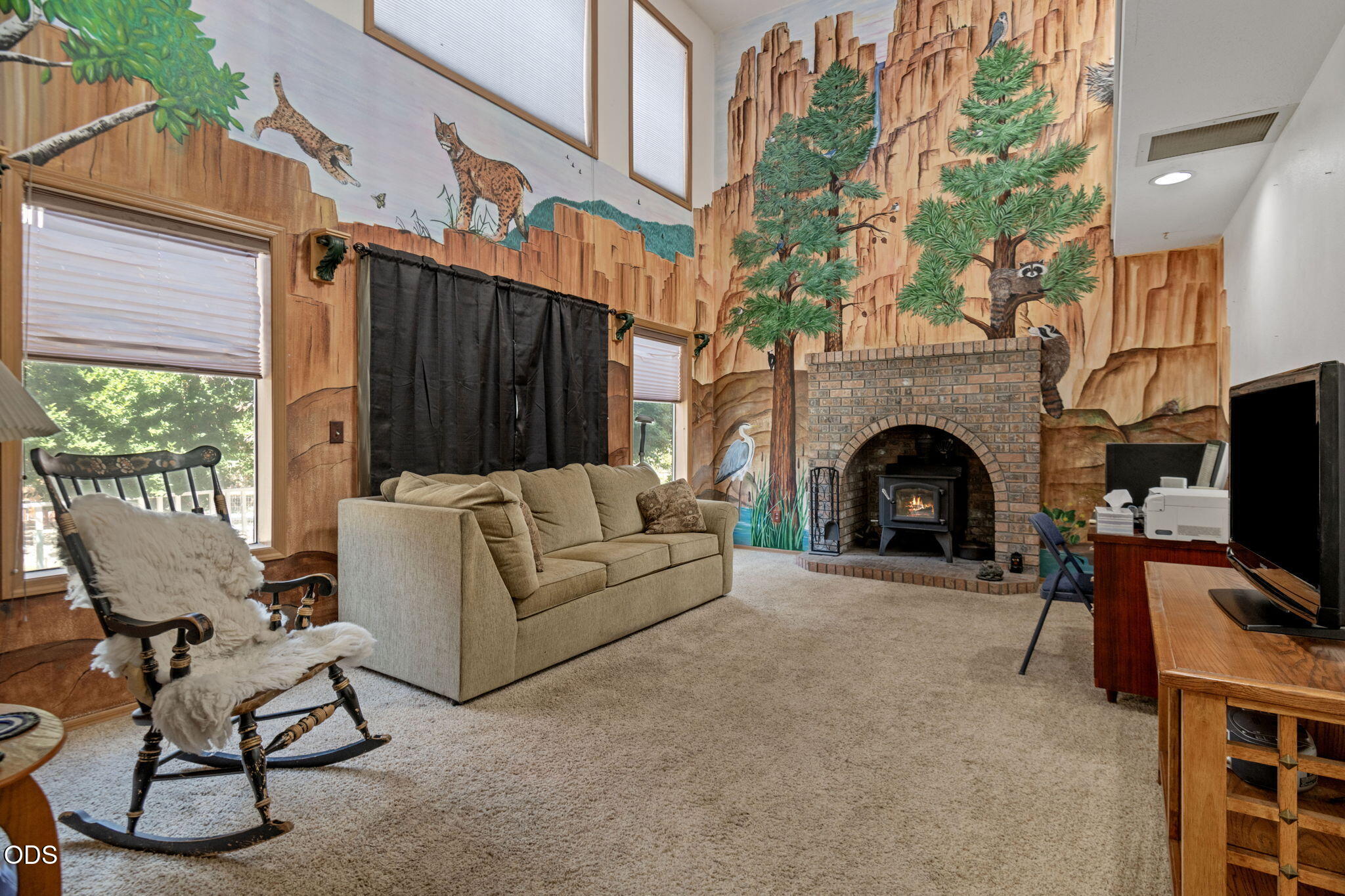 11912 South W Riggs Road Powell Butte, OR 97753 - Photo 4 of 42