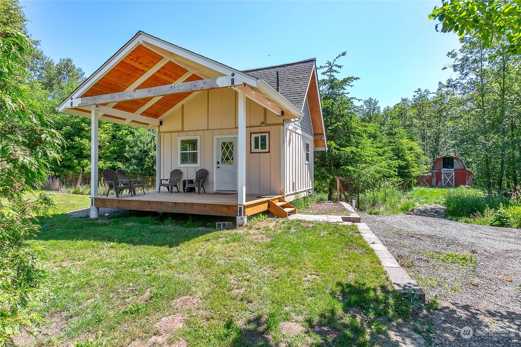 3460 Aldergrove Road Ferndale, WA 98248 - Photo 36 of 39 a front view of a house with garden