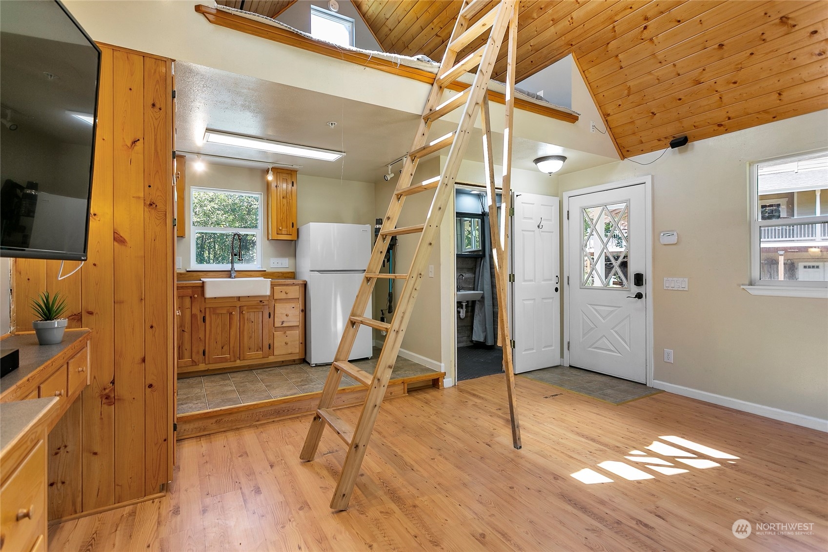 3460 Aldergrove Road Ferndale, WA 98248 - Photo 37 of 39 a view of a room with gym equipment
