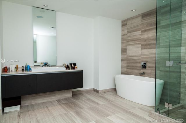 $1,150,000 | 3250 Northeast 188th Street, Unit 705, Aventura, FL 33180