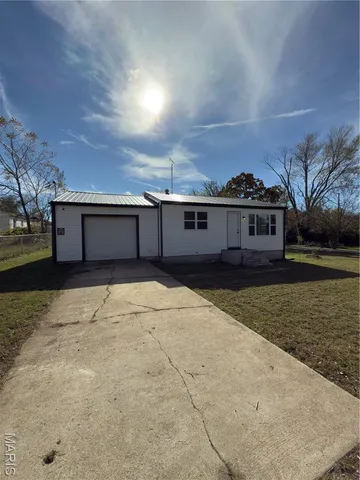 $149,000 | 912 Grand Avenue, Cuba, MO 65453