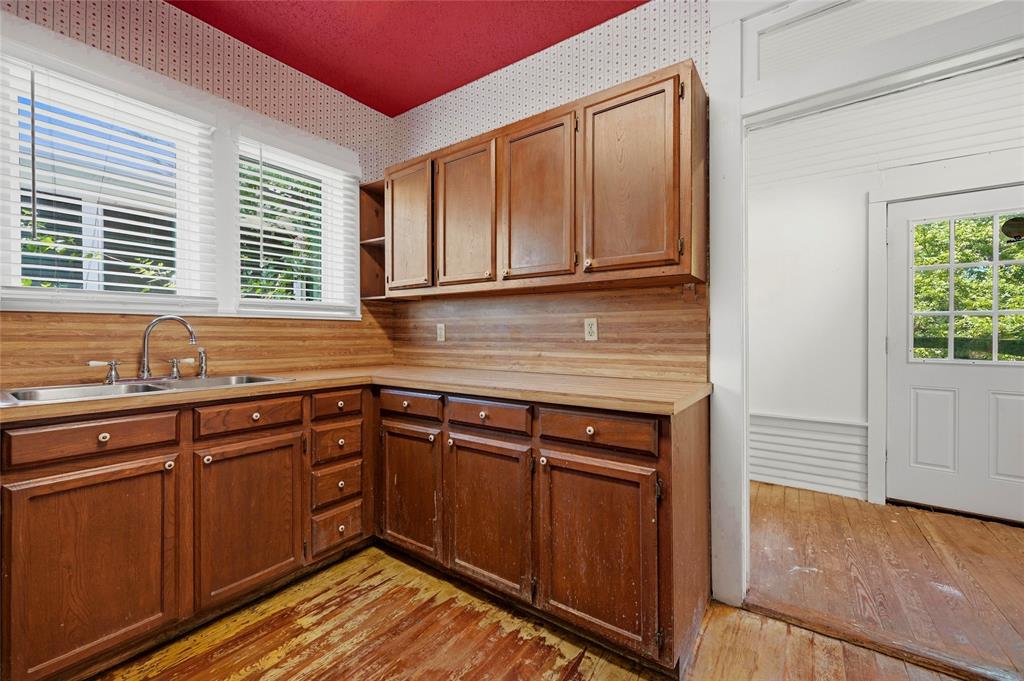 529 East Woodard Street Denison, TX 75021 - Photo 19 of 29