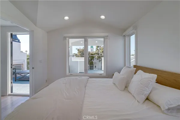 $18,000 | 608 Heliotrope Avenue, Corona del Mar, CA 92625