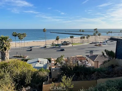 $18,000 | 608 Heliotrope Avenue, Corona del Mar, CA 92625