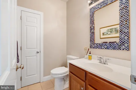 $2,250,000 | 640 Narcisi Lane, Wayne, PA 19087