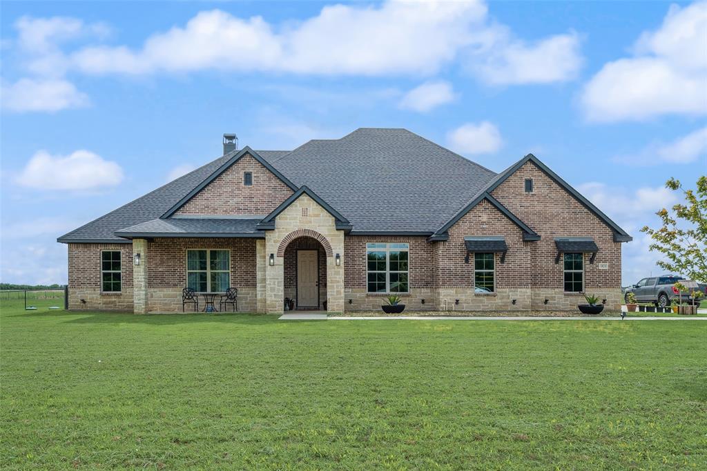 1821 East Campus Road Palmer, TX 75152 - Photo 1 of 40