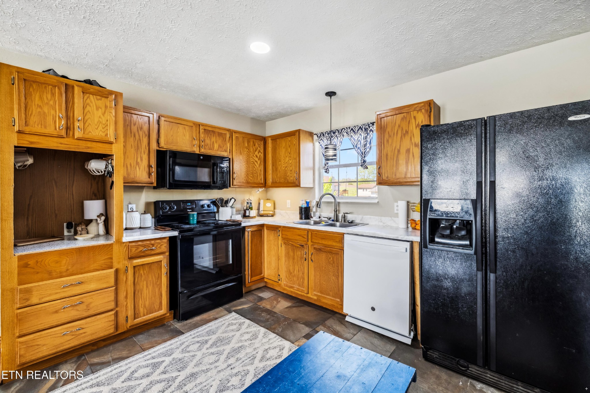 2310 McCleary Road Sevierville, TN 37876 - Photo 6 of 22 Gallery Image 6