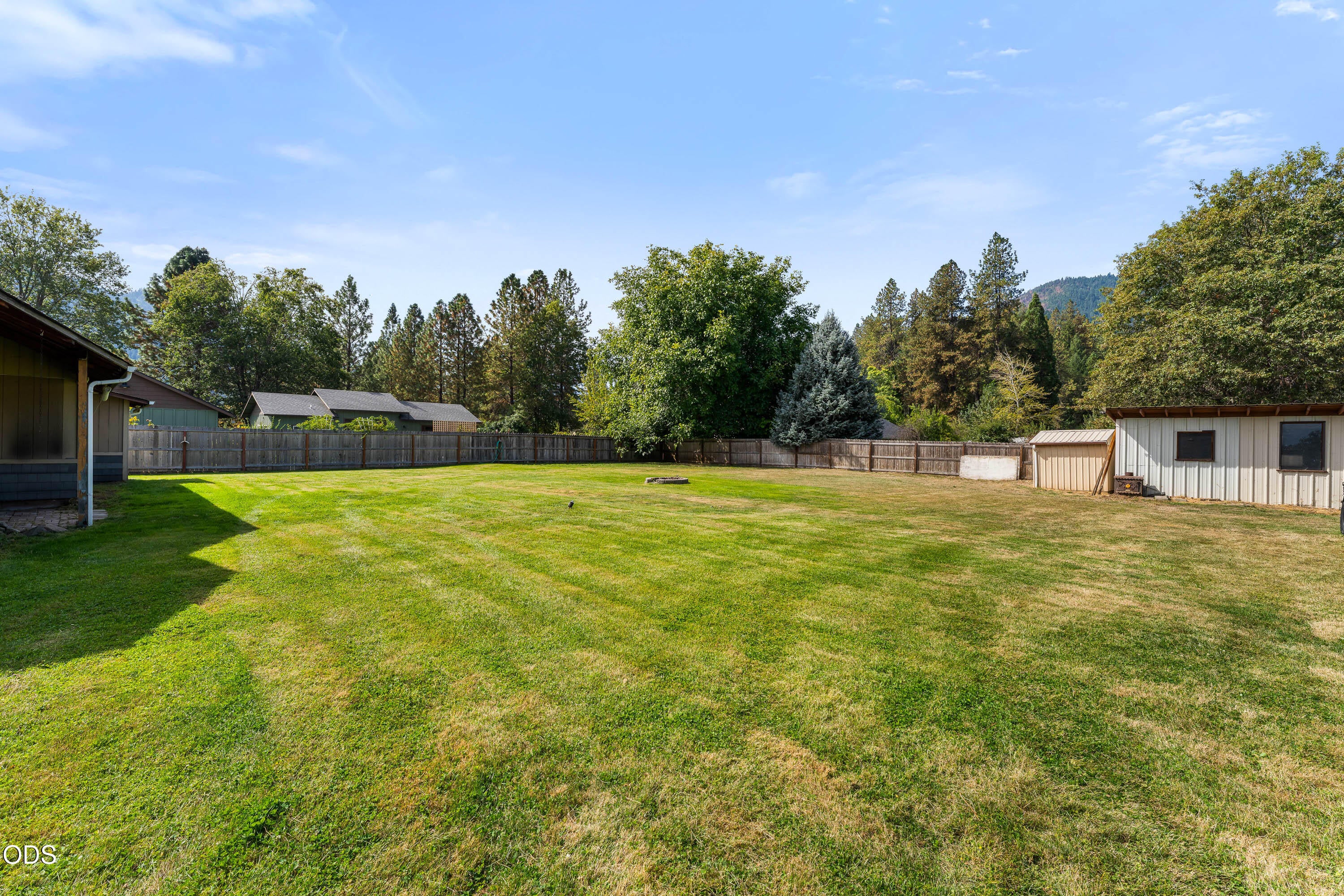 175 West Evans Creek Road Rogue River, OR 97537 - Photo 23 of 35 Gallery Image 23