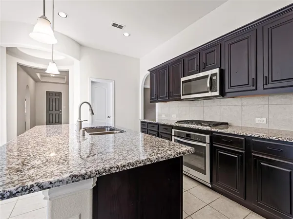 $2,600 | 1400 Darlington Lane, Forney, TX 75126
